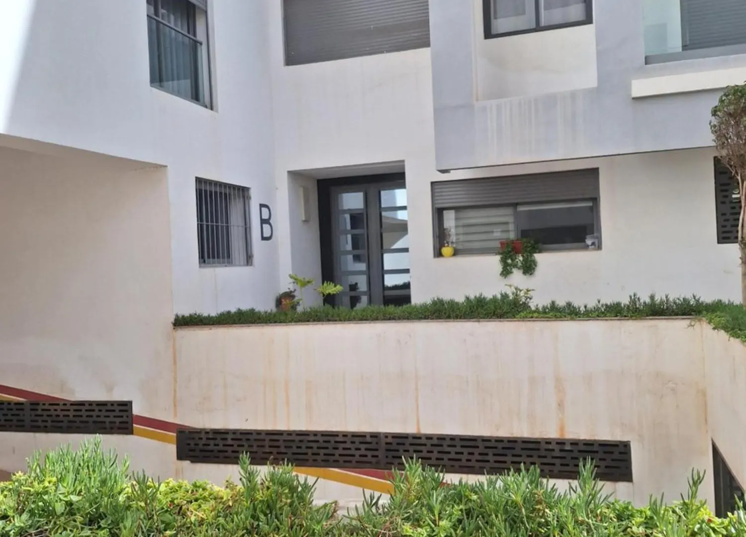 Bel Appartement Familial Residence Securisee Casablanca 0*,